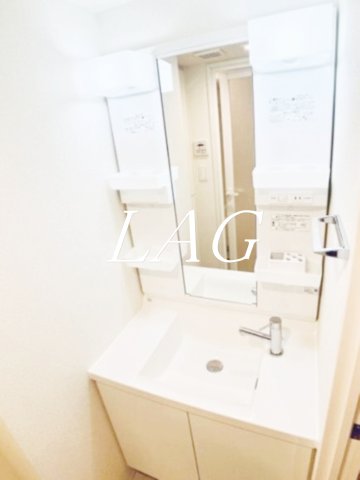 洗面設備　洗面台です。