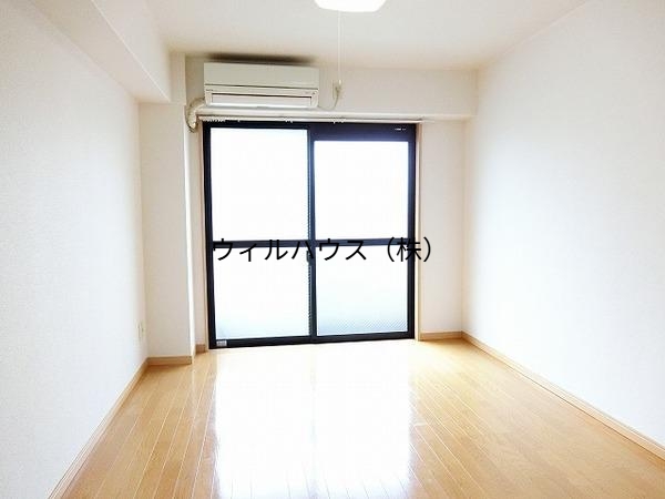 その他部屋・スペース　明るい洋室！