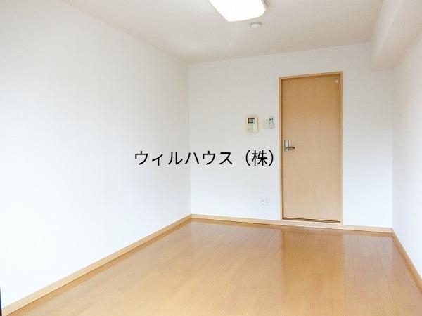 居室・リビング　室内きれいです！