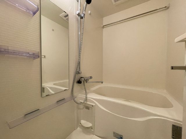 バス・シャワールーム　別号室の参考写真