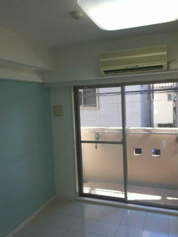 居室・リビング　※別部屋の参考写真です。