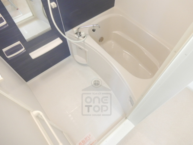 バス・シャワールーム　同施工会社類似写真