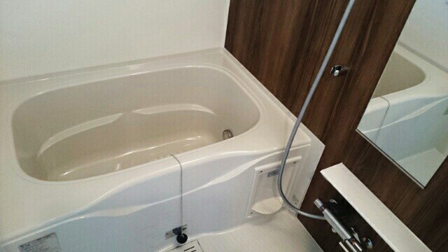 バス・シャワールーム　日々の疲れを癒すお風呂付です