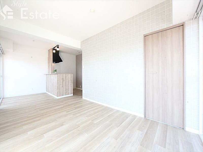 居室・リビング　内装