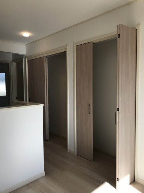 居室・リビング　収納