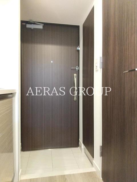 玄関　同仕様別部屋