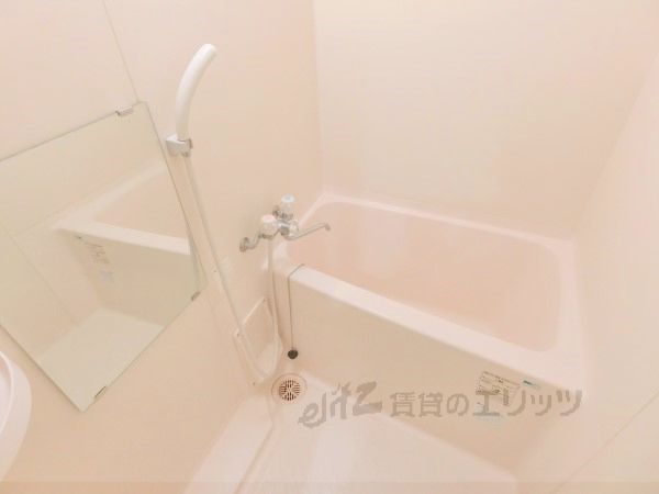 バス・シャワールーム　風呂