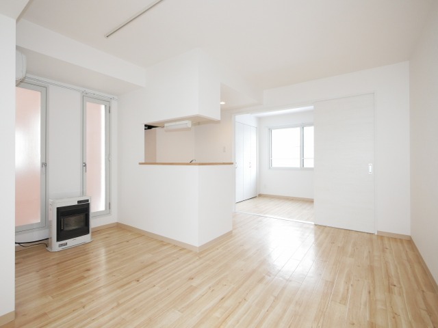 居室・リビング　人気の対面キッチンタイプです☆