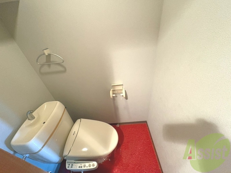 トイレ　トイレにウォシュレットが付いてるのは嬉しいですね。