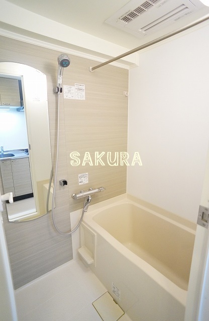 バス・シャワールーム　日々の疲れを癒すお風呂です♪