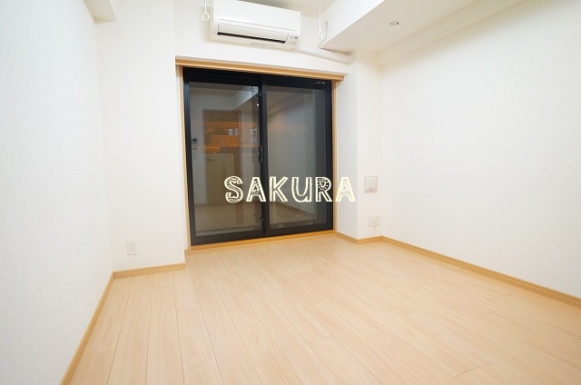 居室・リビング　使いやすい形の為、レイアウトを楽しめます♪