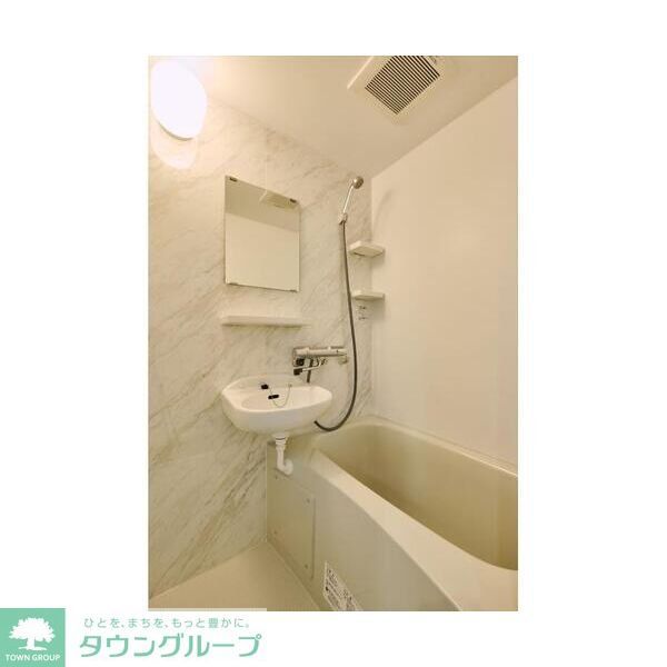 バス・シャワールーム　洗面