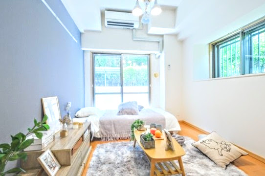 居室・リビング　家具家電はついておりません。