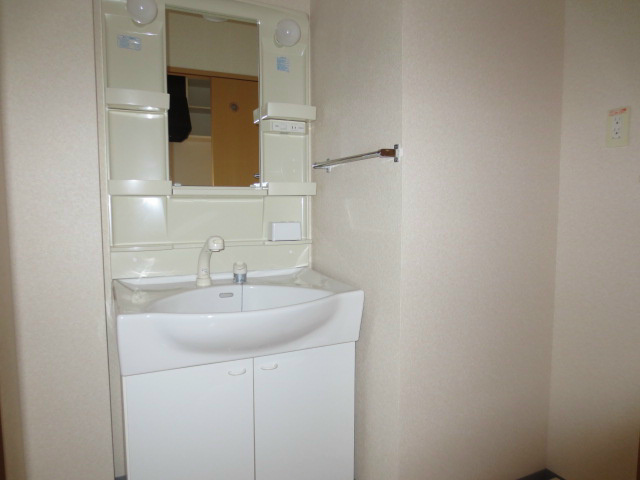 洗面設備　※同タイプのお部屋です