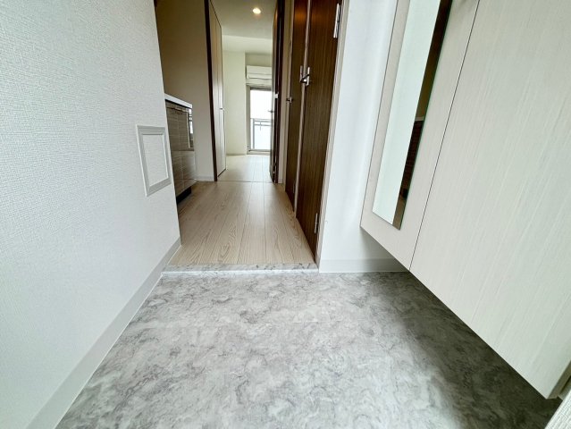 玄関　詳細は、RISUMO江坂本店までお問合せください♪