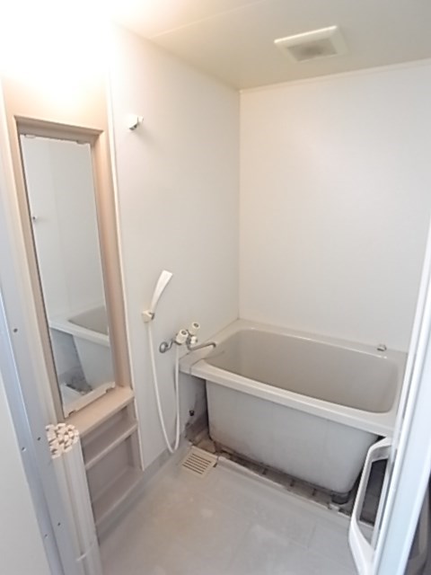 バス・シャワールーム　きれいなお風呂です