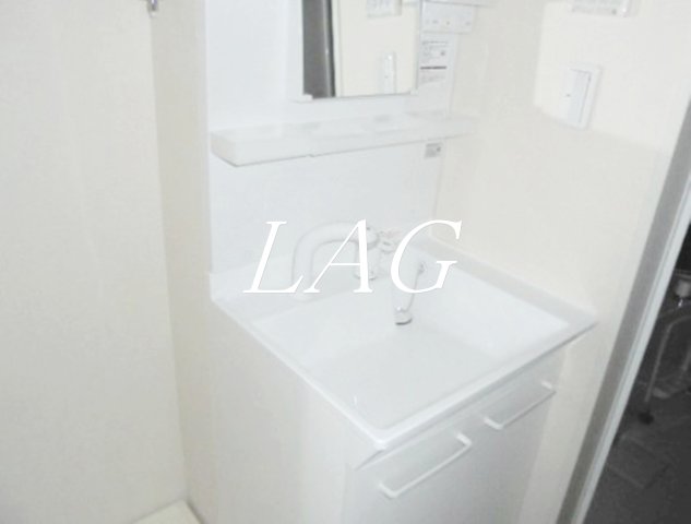 洗面設備　独立洗面台です。