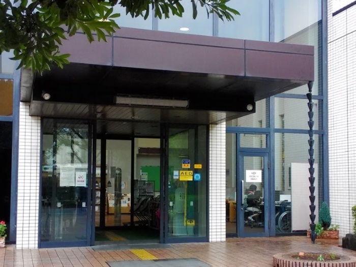 図書館　三鷹図書館（図書館）まで745m