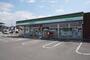 コンビニ　ファミリーマート松山余戸南六丁目店（コンビニ）まで411m