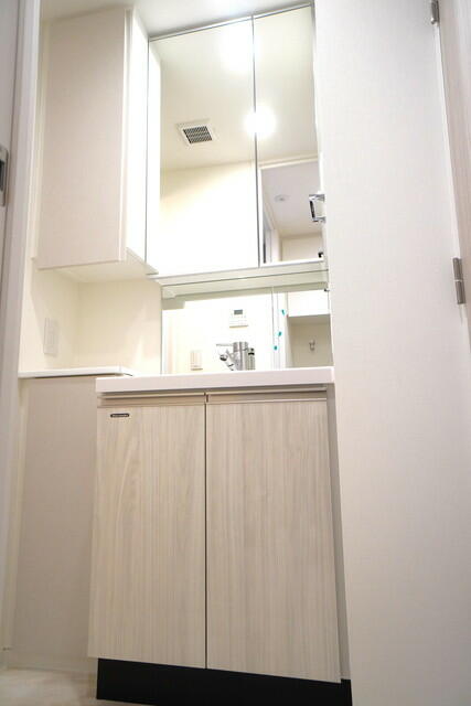 キッチン　※写真は同タイプ住戸です。