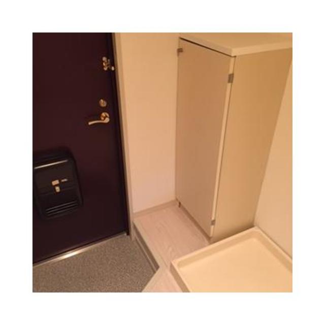 玄関　※写真は同タイプ住戸です。