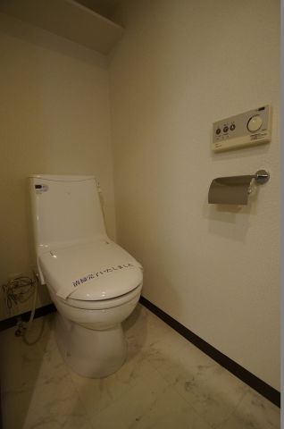 トイレ　トイレもきれいです