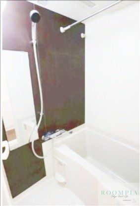 バス・シャワールーム　※同タイプの別のお部屋です。
