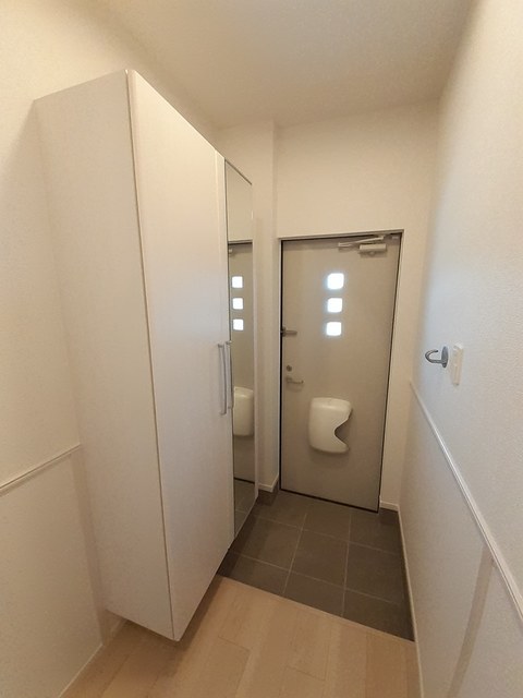玄関　収納もある玄関です