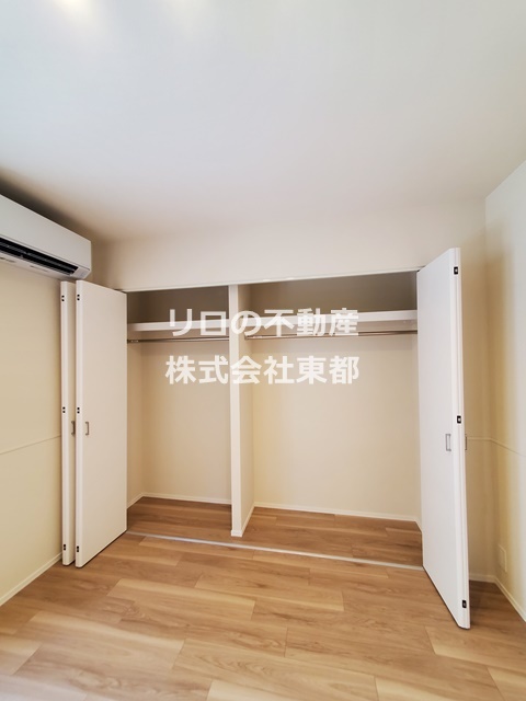 収納　奥行き、高さのあるクローゼットです♪