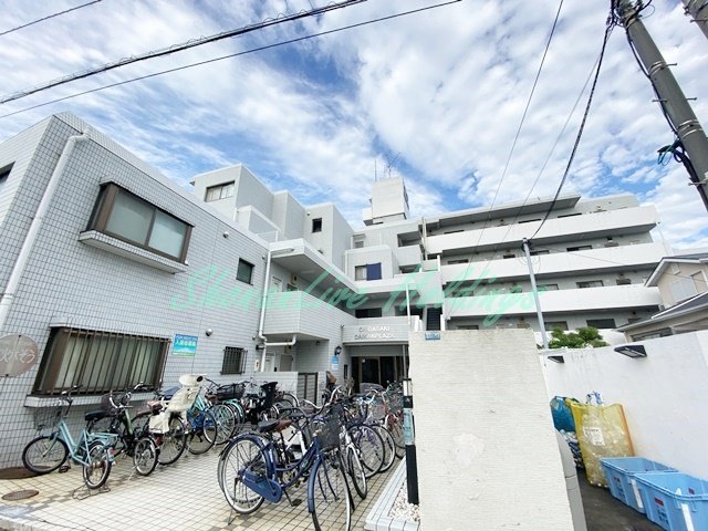建物外観　鉄筋コンクリートマンションで防音面も安心♪