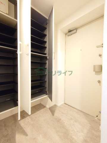 玄関　エルファーロ中野富士見町