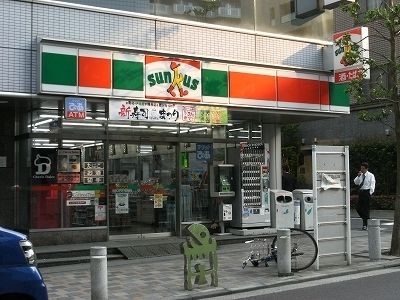 コンビニ　（参考）サンクス（コンビニ）まで675m