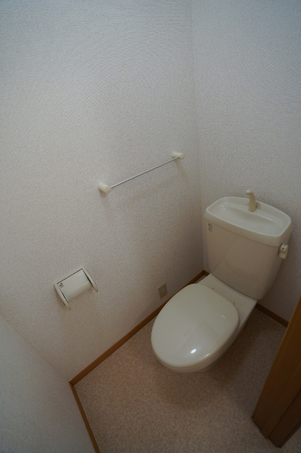 トイレ　同じ建物の別の部屋