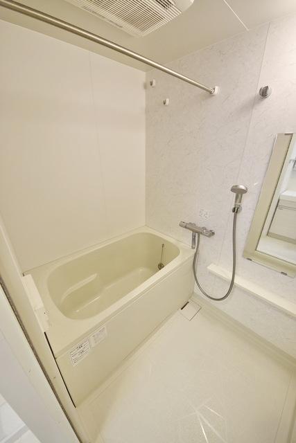 バス・シャワールーム　風呂