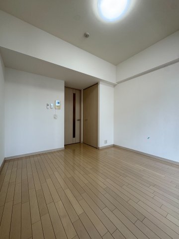 レジディア久屋大通の居間写真