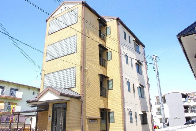 建物外観　落ち着いた雰囲気の外観です