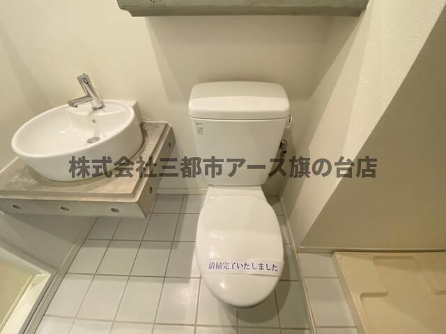 トイレ　カージェ五反田