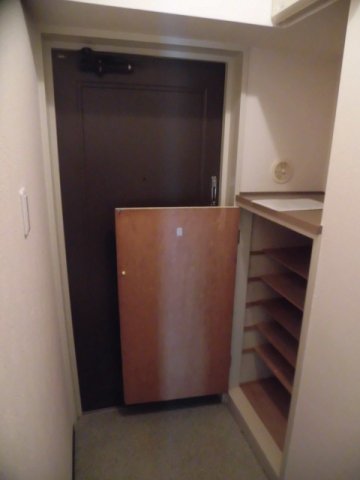 玄関　※別室参考写真