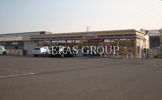 コンビニ　ミニストップ春日部増戸店（コンビニ）まで823m