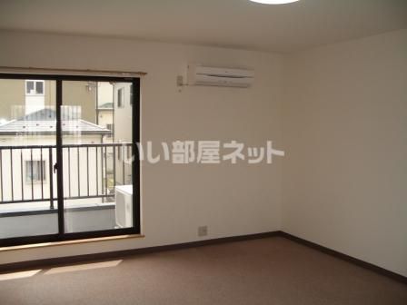 リヴェール南ユーカリが丘の居間写真
