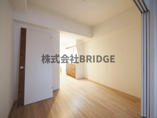 コンフォリア・リヴ淡路町一丁目の居間写真