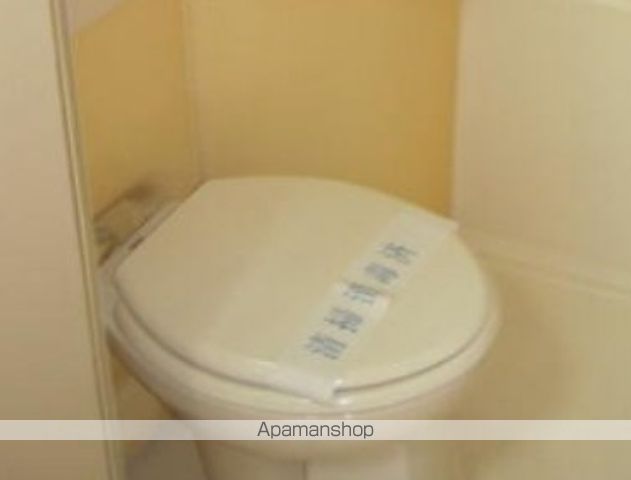 ＪＲ中央線 荻窪駅 徒歩2分 6階建 築36年のトイレ写真