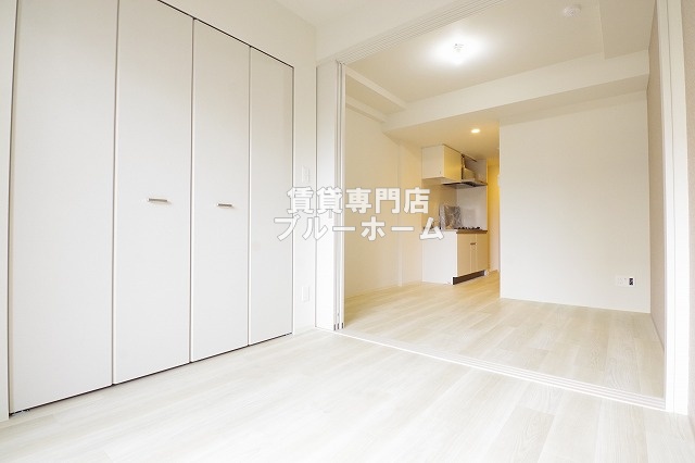 その他　洋室の別アングルです！