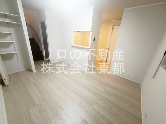 居室・リビング　開放感あふれる広さも十分な快適リビング！