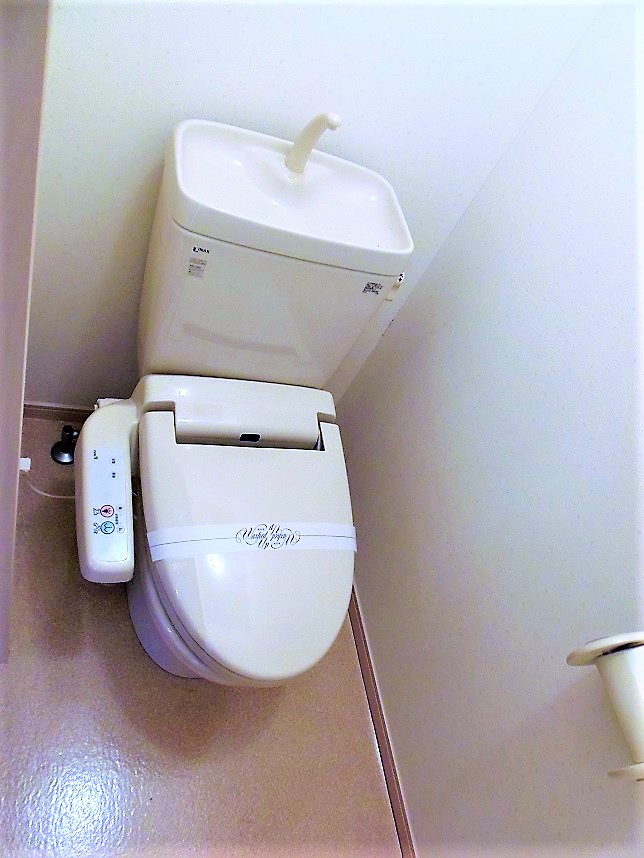 トイレ　ウォシュレット付