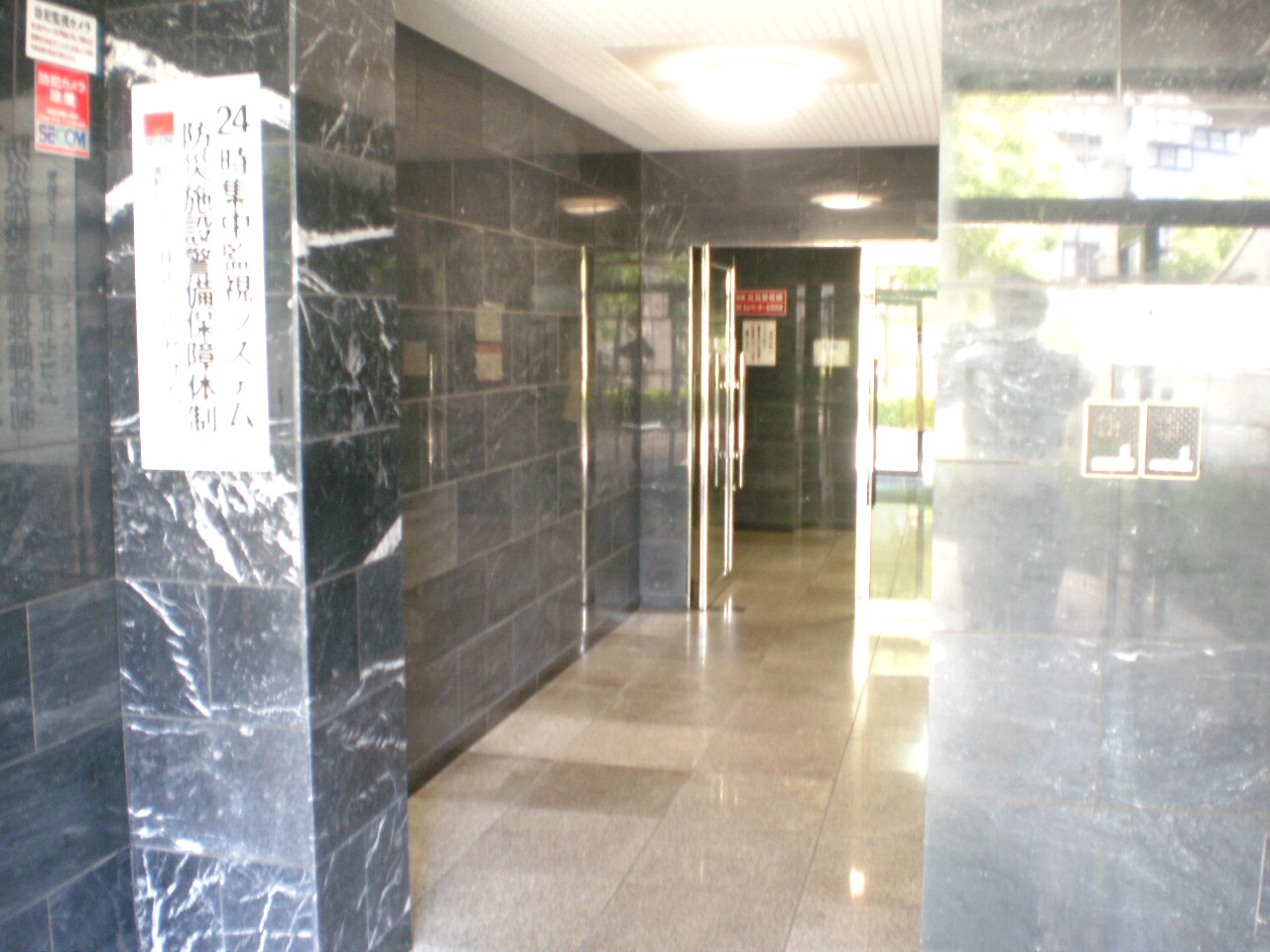 地下鉄谷町線 喜連瓜破駅 徒歩1分 10階建 築37年の外観写真