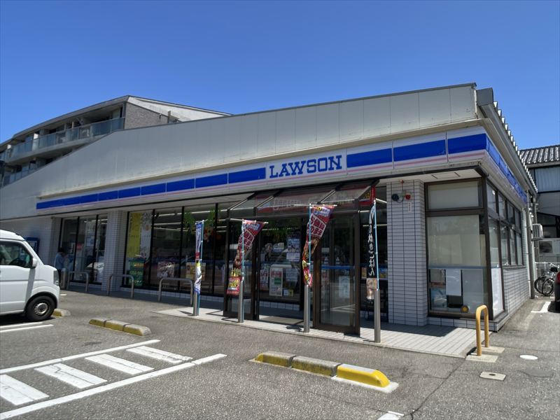 コンビニ　ローソン金沢もりの里南店（コンビニ）まで342m