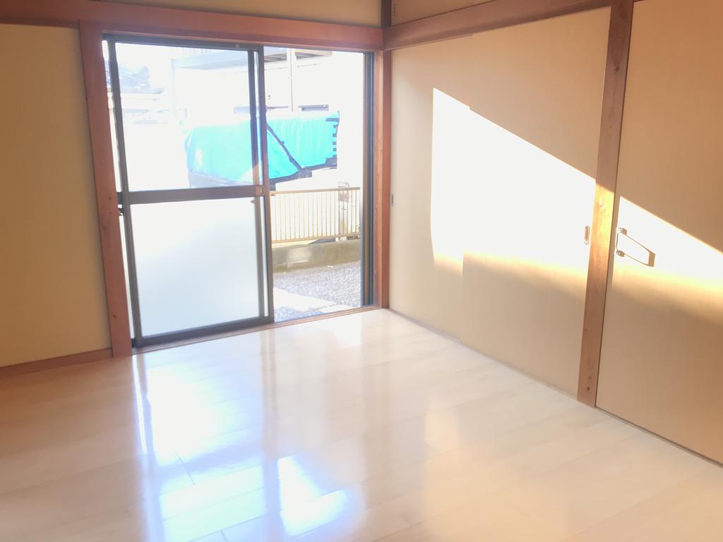 原田荘の居間写真