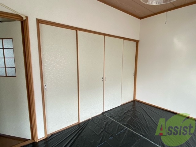 収納　こちらの押し入れは広そうですねー、収納力ありそうです