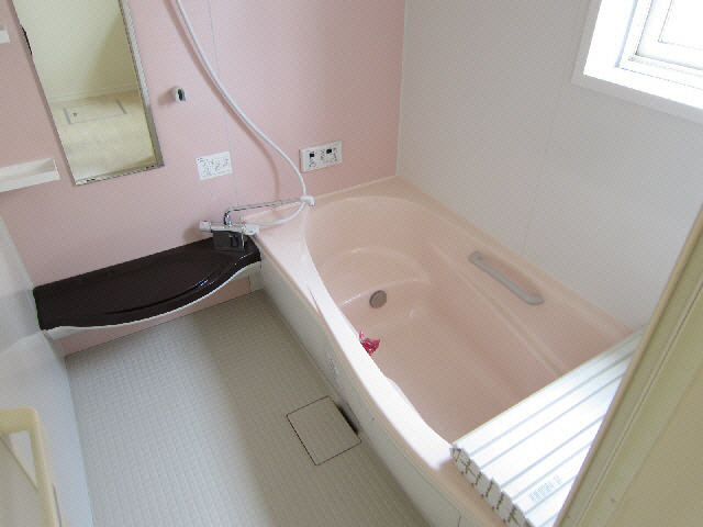 バス・シャワールーム　同タイプ　イメージ